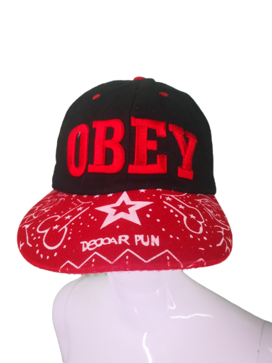 Шапка с козирка  OBEY one size 