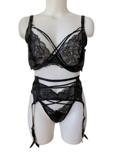 Дамско еротично бельо HUNKEMOLLER 100C