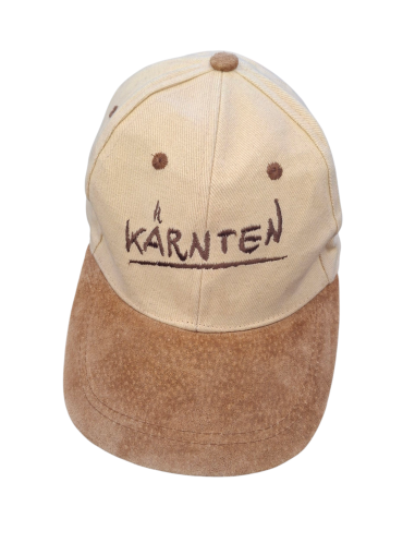 Шапка с козирка KARNTEN