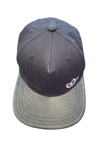 Шапка с козирка ADIDAS