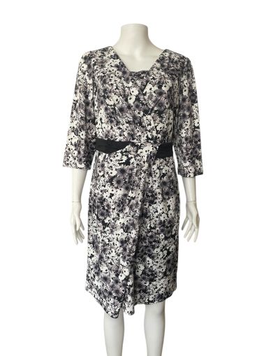 Дамска рокля с цип, на цветя M