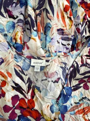 Дамскa рокля AVENUE XL