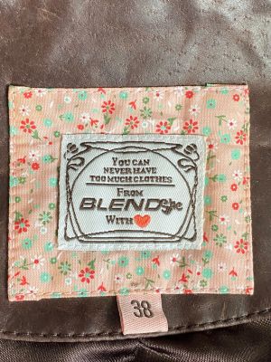 Дамско яке от естествена кожа BLENDSHE M