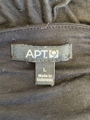 Рокля APT.9 L
