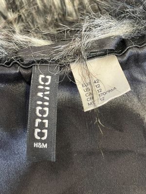 Пухкаво дамско елече H&M L