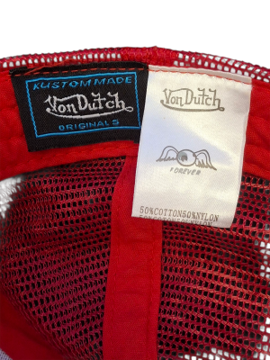 Шапка с козирка VON DUTCH