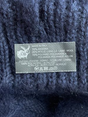 Плетена зимна шапка