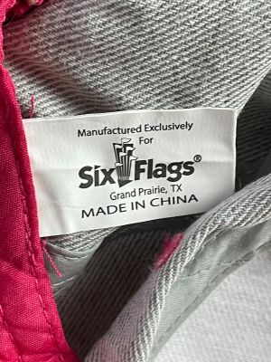 Шапка с козирка SIX FLAGS
