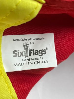 Шапка с козирка SIX FLAGS, с емблема THE FLASH