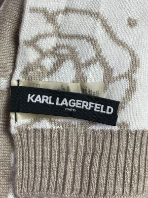 Шал на цветчета KARL LAGERFELD