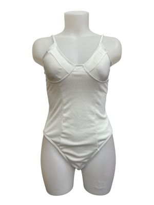 Дамски цял бански M