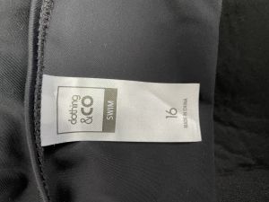 Дамско горнище на бански CLOTHING & CO L