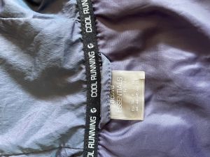 Дамско яке ACTIVE ESSENTIALS L