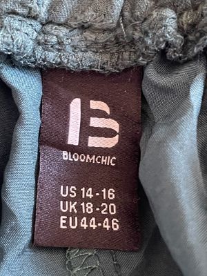 Дамска пола BLOOCHIC L