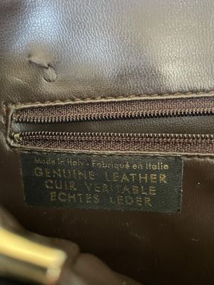 Дамска чанта от естествена кожа